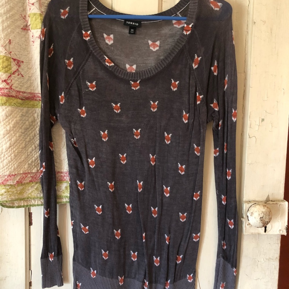 👍Nwot.  Torrid size 00. Fox sweater with glasses
